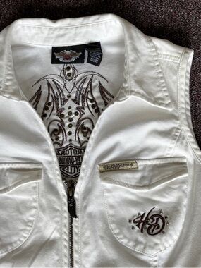 Harley-Davidson White and Brown Embroidered Button Vest Ladies Size Large.  EUC